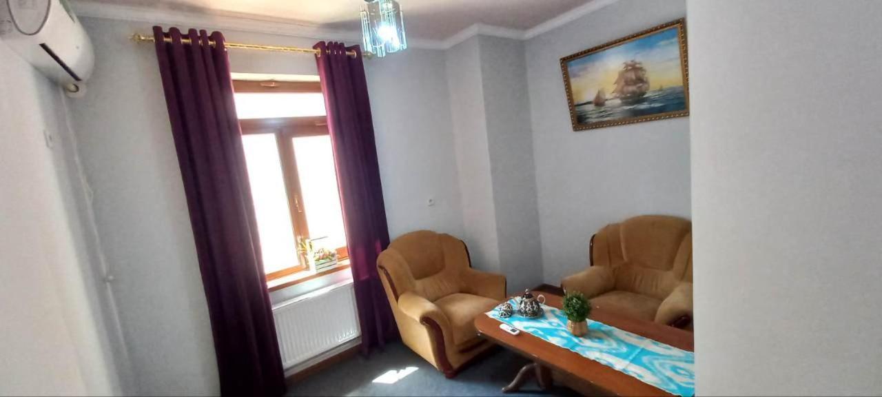 Hotel Aisha Samarkand Esterno foto